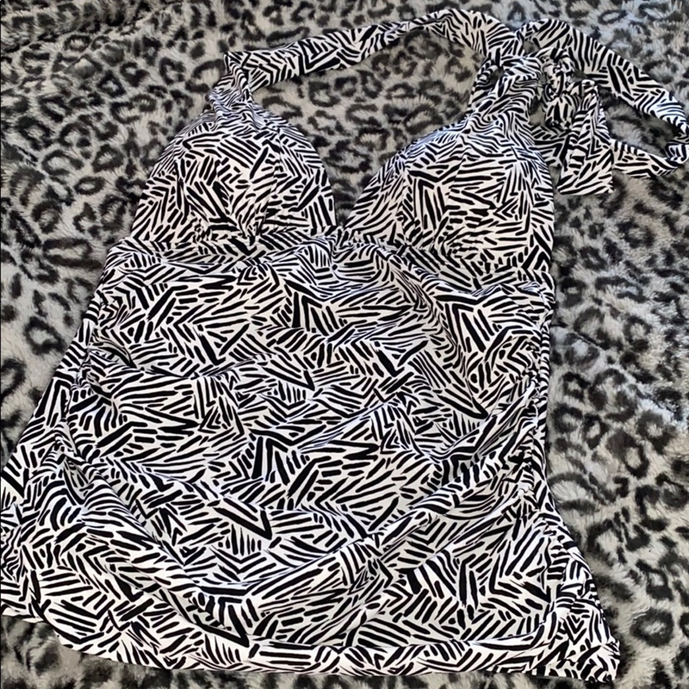 Swimming top